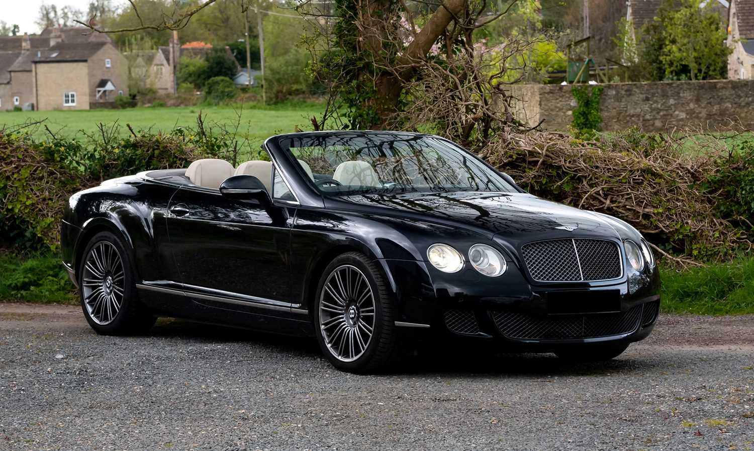 Lot 219 - 2010 Bentley Continental GTC Speed