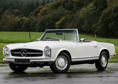 Lot 215 - 1967 Mercedes-Benz  250 SL Pagoda