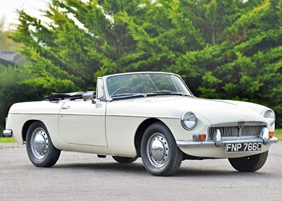 Lot 226 - 1965 MG B Roadster