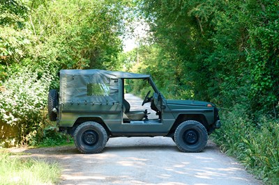 Lot 280 - 1990 Mercedes-Benz G240D