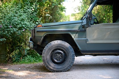 Lot 280 - 1990 Mercedes-Benz G240D