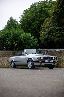 Lot 189 - 1993 BMW 318i LUX Convertible