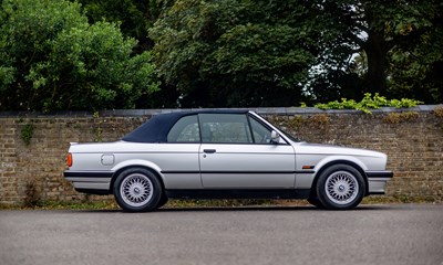 Lot 189 - 1993 BMW 318i LUX Convertible