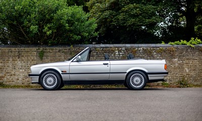 Lot 189 - 1993 BMW 318i LUX Convertible