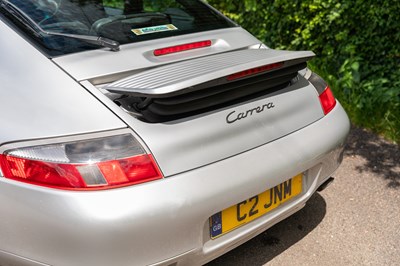 Lot 218 - 1998 Porsche 911/996 Carrera