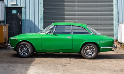 Lot 240 - 1975 Alfa Romeo 2000 GTV