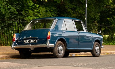 Lot 101 - 1966 Austin Princess 1100 Vanden Plas