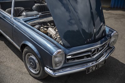 Lot 153 - 1970 Mercedes-Benz 280 SL Pagoda