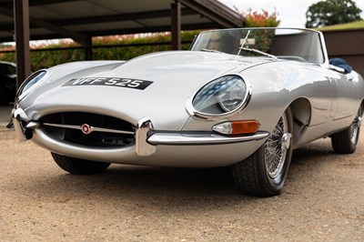 Lot 232 - 1962 Jaguar E-Type S1 Roadster