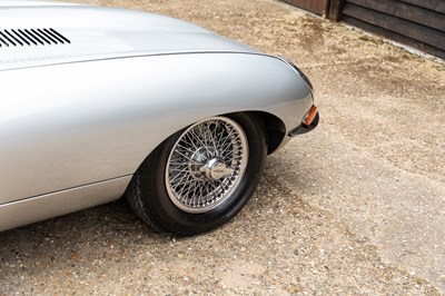 Lot 232 - 1962 Jaguar E-Type S1 Roadster