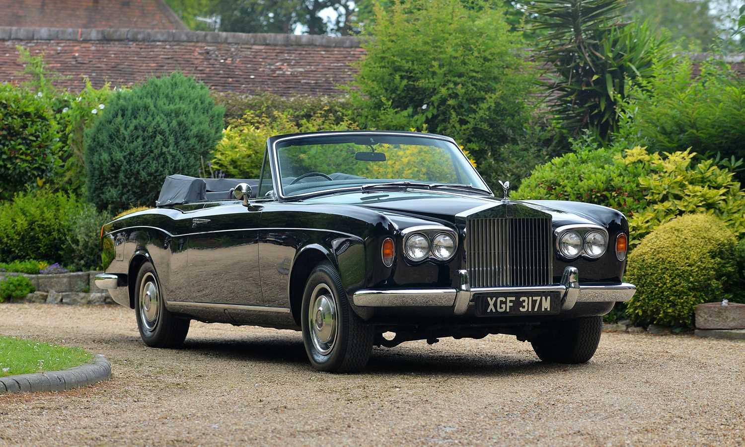 Lot 201 - 1974 Rolls-Royce Corniche Convertible