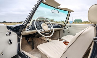 Lot 227 - 1966 Mercedes-Benz 230SL Pagoda