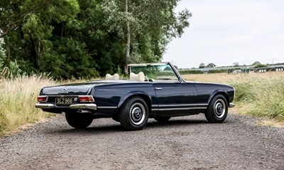 Lot 227 - 1966 Mercedes-Benz 230SL Pagoda