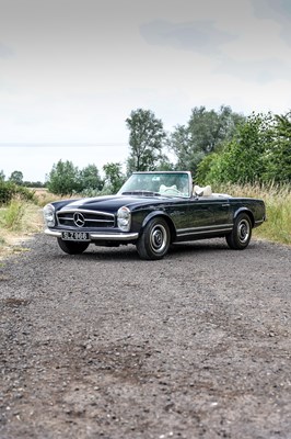 Lot 227 - 1966 Mercedes-Benz 230SL Pagoda