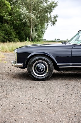 Lot 227 - 1966 Mercedes-Benz 230SL Pagoda