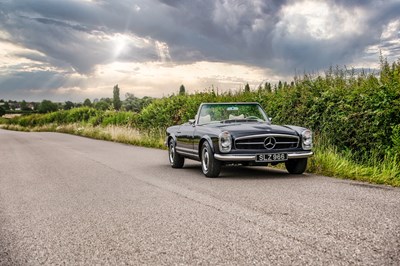 Lot 227 - 1966 Mercedes-Benz 230SL Pagoda