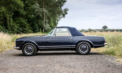 Lot 227 - 1966 Mercedes-Benz 230SL Pagoda