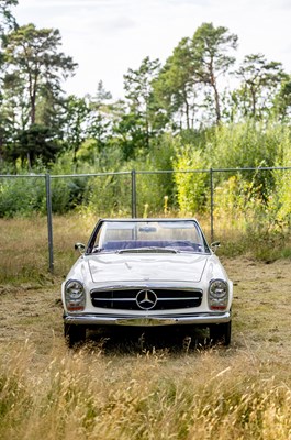 Lot 179 - 1967 Mercedes-Benz 250SL