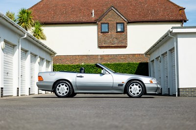 Lot 249 - 1995 Mercedes-Benz 500 SL