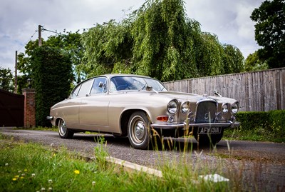 Lot 142 - 1963 Jaguar Mk. X Saloon