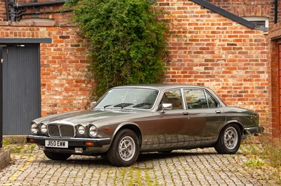 Lot 216 - 1992 Daimler Double-Six