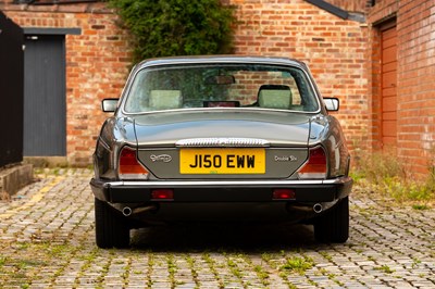 Lot 216 - 1992 Daimler Double-Six