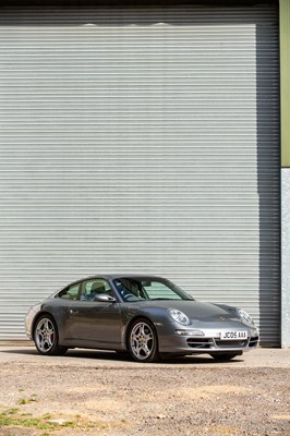 Lot 225 - 2005 Porsche 911 Carrera 2S (997)