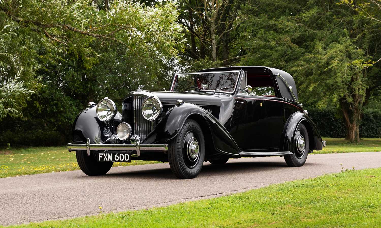 Lot 190 - 1939 Bentley 4 ¼ Litre MX Series Sedanca Coupé by Thrupp & Maberly