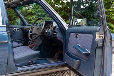 Lot 203 - 1987 Mercedes-Benz 280TE Estate