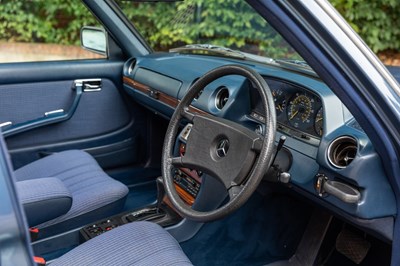 Lot 203 - 1987 Mercedes-Benz 280TE Estate