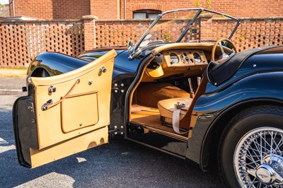 Lot 171 - 1952 Jaguar XK120 Roadster