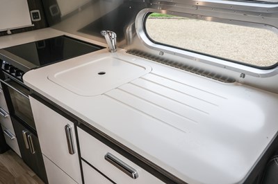 Lot 132 - 2018 Airstream International Colorado