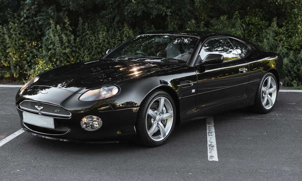 Lot 221 - 2003 Aston Martin DB7 GT