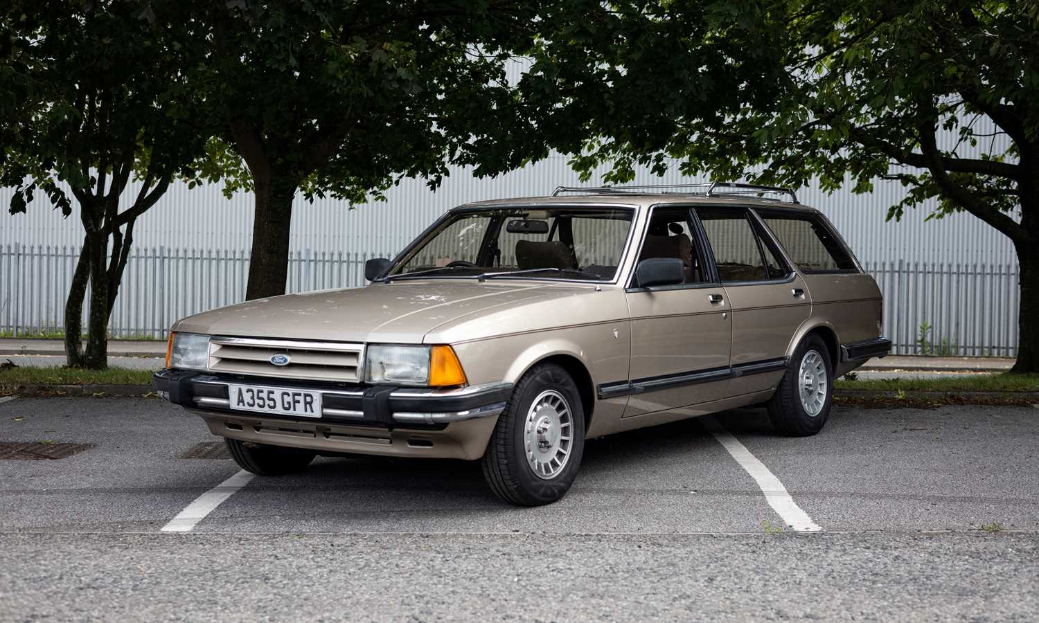 Lot 120 - 1983 Ford Granada Ghia Estate (2.8-litre)