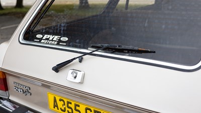 Lot 120 - 1983 Ford Granada Ghia Estate (2.8-litre)