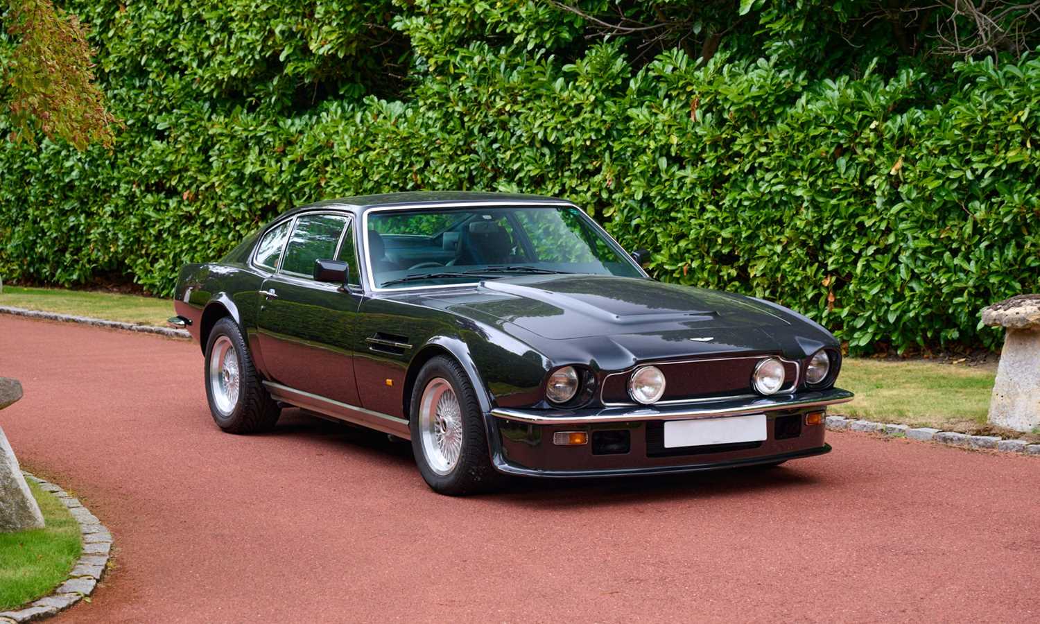 Lot 210 - 1990 Aston Martin V8 Vantage X Pack