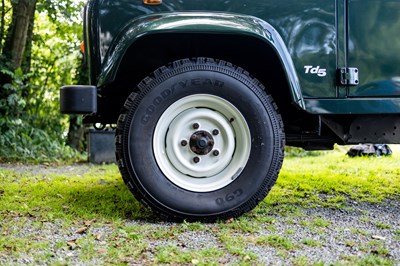 Lot 128 - 2000 Land Rover Defender 110 County TD5