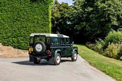 Lot 128 - 2000 Land Rover Defender 110 County TD5