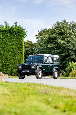 Lot 128 - 2000 Land Rover Defender 110 County TD5