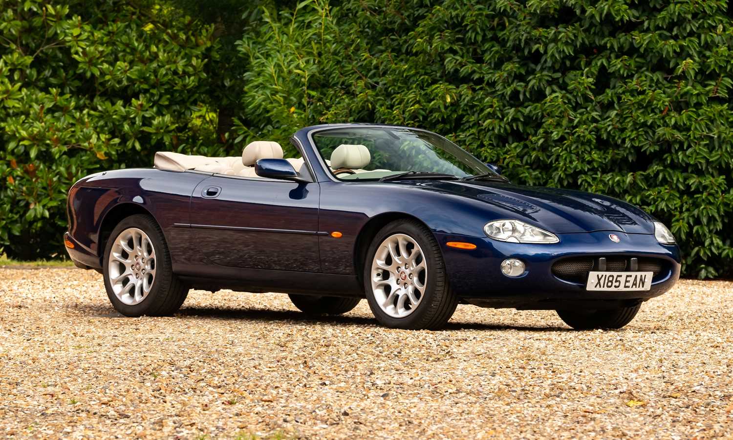 Lot 201 - 2001 Jaguar XKR Convertible