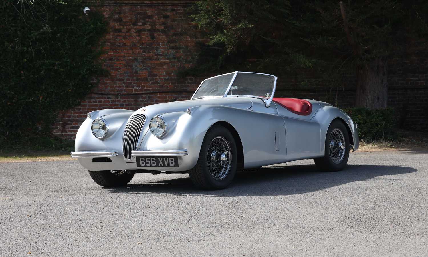 Lot 191 - 1953 Jaguar XK120 SE Roadster