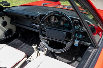 Lot 149 - 1990 Porsche 911 / 964 Carrera 2 Convertible