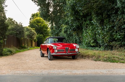 Lot 208 - 1964 Alfa Romeo 2600 Spider