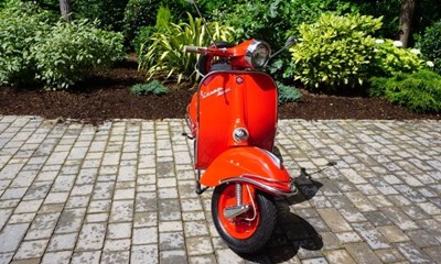 Lot 141 - 1975 Piaggio Vespa 150 Sprint Veloce