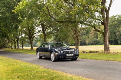 Lot 137 - 2006 Daimler Super V8