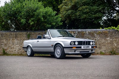 Lot 165 - 1993 BMW 318i Lux Convertible