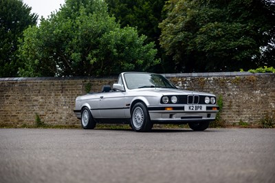 Lot 165 - 1993 BMW 318i Lux Convertible