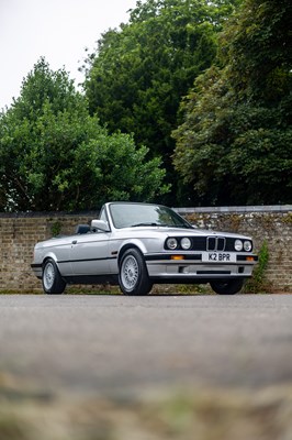 Lot 165 - 1993 BMW 318i Lux Convertible