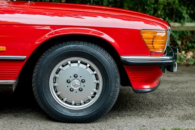 Lot 242 - 1981 Mercedes-Benz 280SL