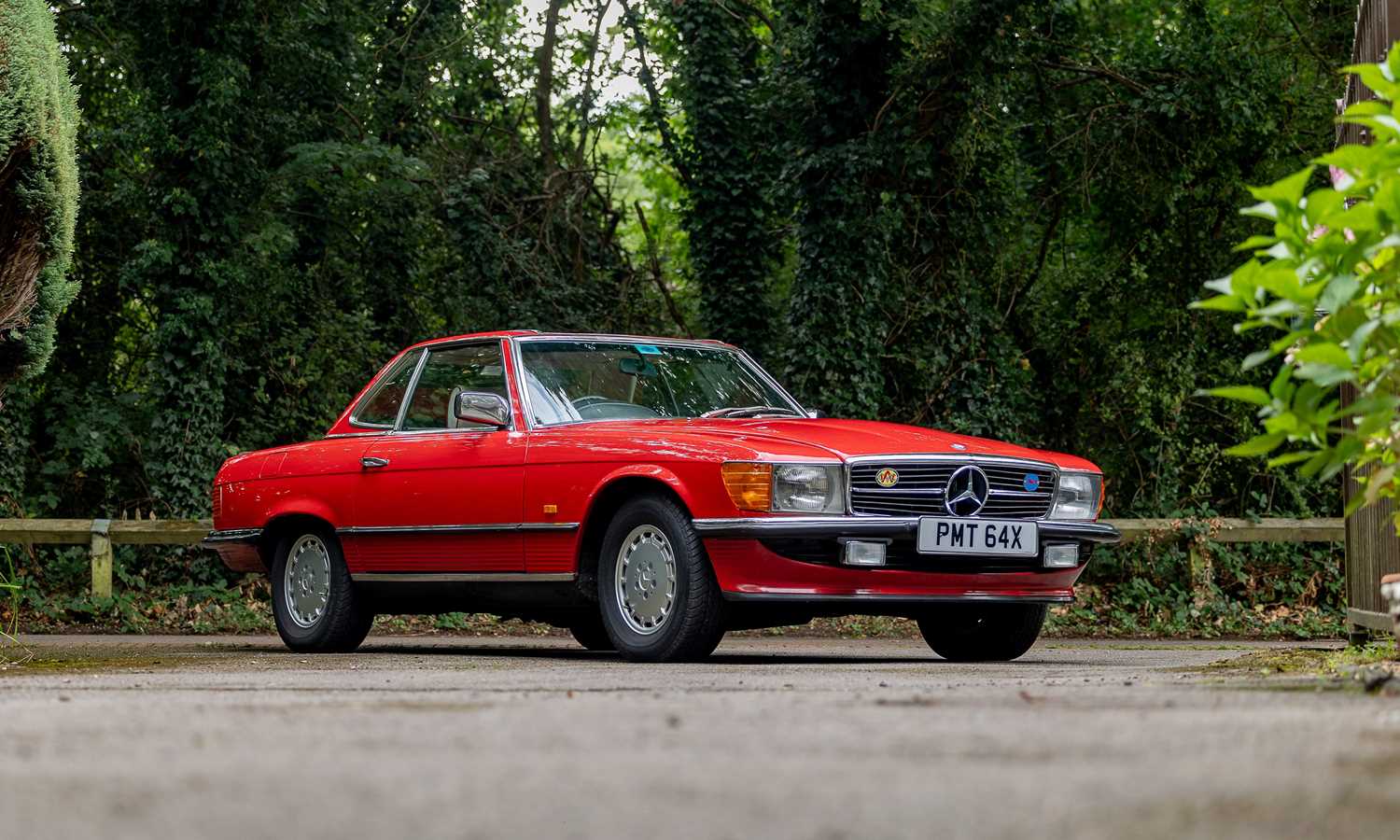 Lot 242 - 1981 Mercedes-Benz 280SL